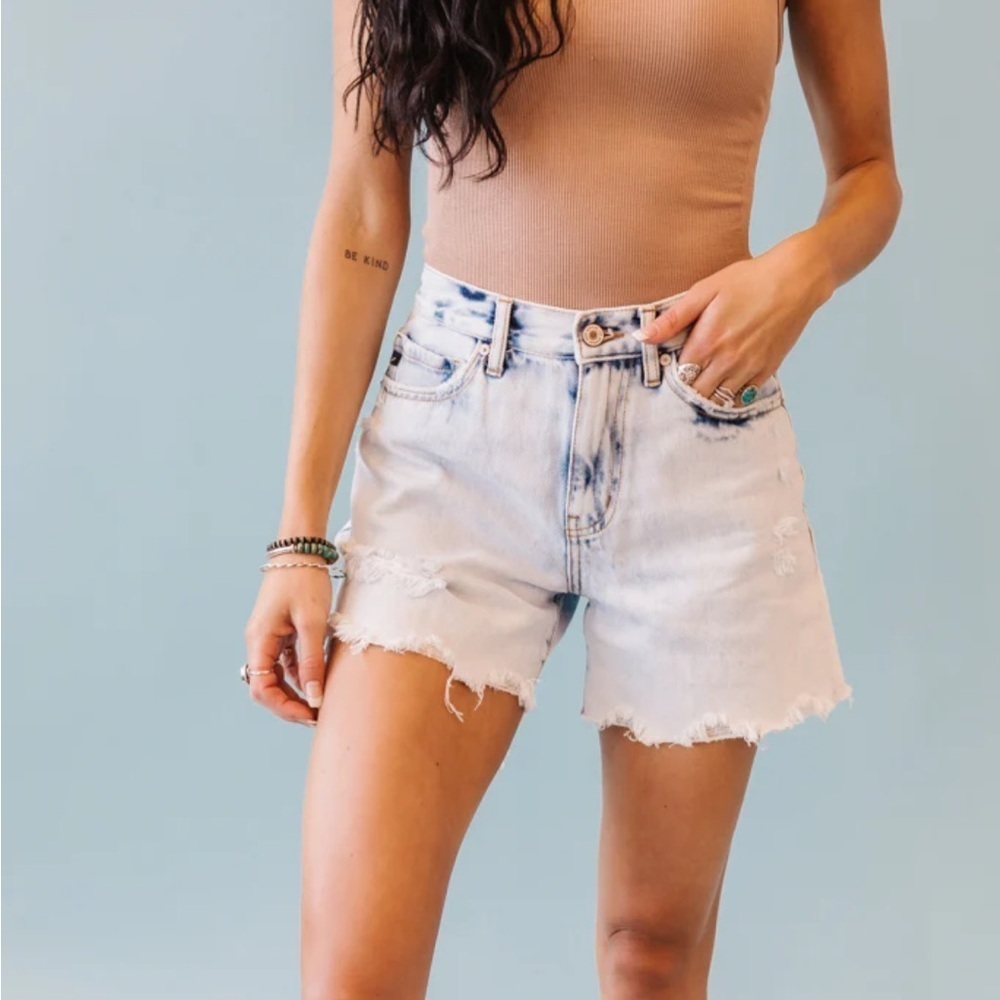 Kancan Acid Wash High Rise Denim Shorts Size 28